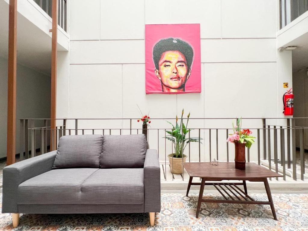 בנגקוק Bb House Mini Suite Hotel מראה חיצוני תמונה