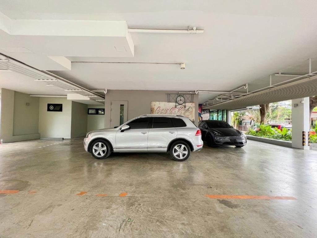 בנגקוק Bb House Mini Suite Hotel מראה חיצוני תמונה