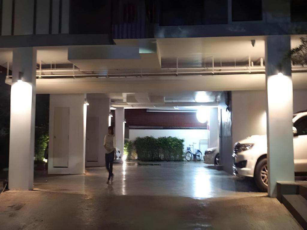 בנגקוק Bb House Mini Suite Hotel מראה חיצוני תמונה