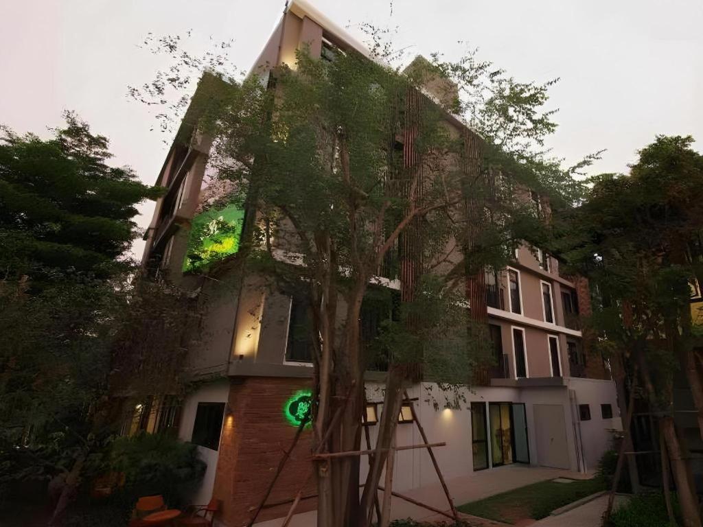 בנגקוק Bb House Mini Suite Hotel מראה חיצוני תמונה