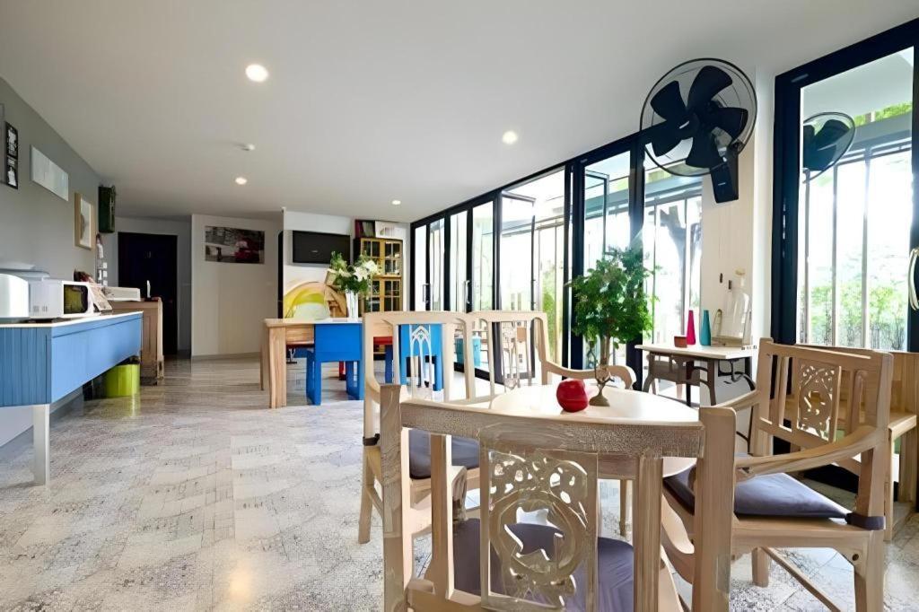 בנגקוק Bb House Mini Suite Hotel מראה חיצוני תמונה